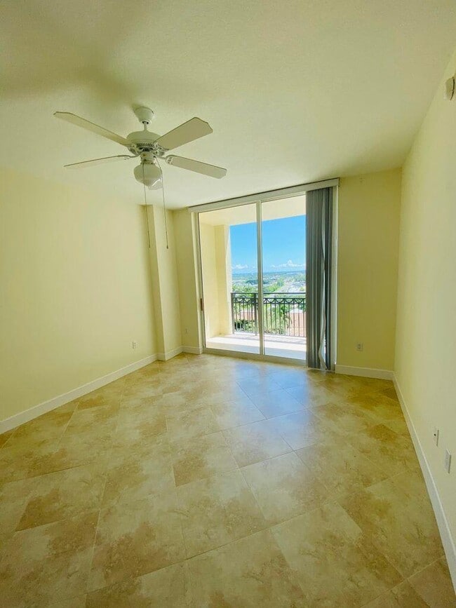 Building Photo - 550 Okeechobee Blvd