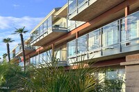 Building Photo - 717 Ocean View Dr