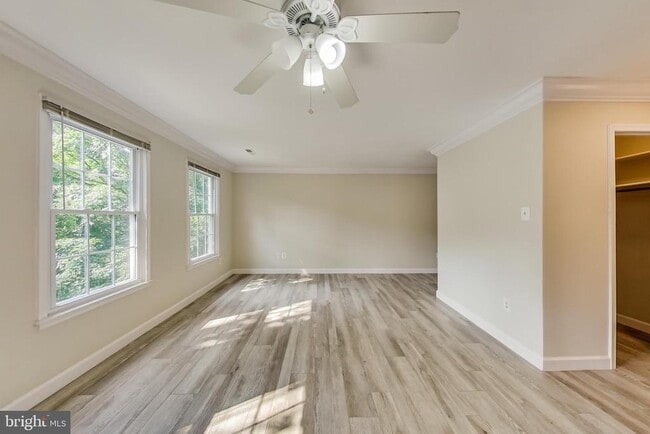 Building Photo - 12004 Montrose Village Terrace