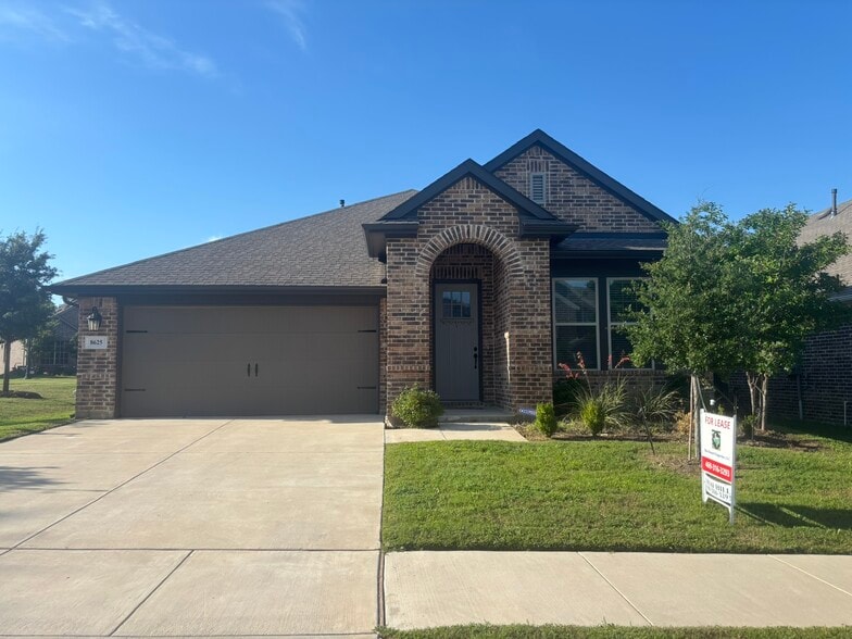 Building Photo - 8625 Spindletop Dr