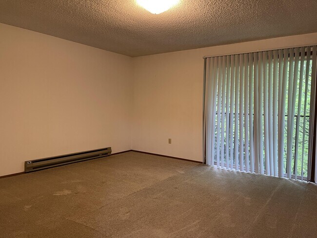 Building Photo - 116 N 3rd Ave SW