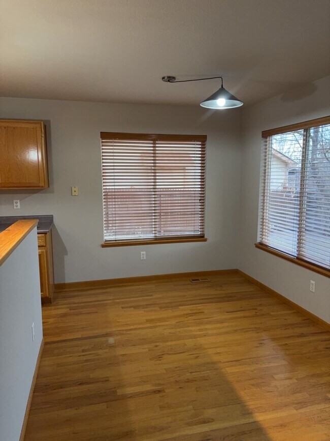 Building Photo - 3bd/3ba Johnstown Home with 2-Car Garage &...