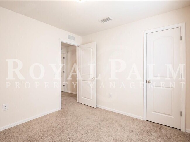 Building Photo - Your Season to Settle In – 3BR/2BA Duplex in Vistanna Villas, Lehigh Acres with Space, Style & St...