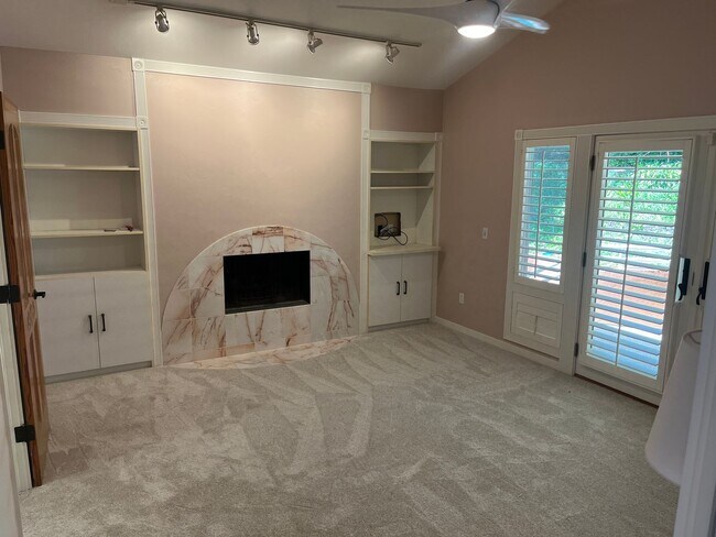 Building Photo - NEW YEAR NEW HOME! Amazing North Bay Oasis in coveted area of East Santa Rosa w/outdoor pool and ...