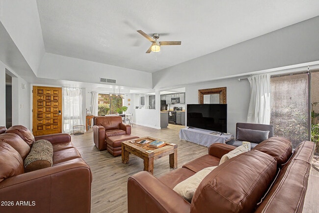 Building Photo - 4525 N 66th St