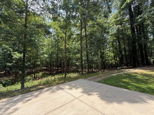 Building Photo - Tranquil and Secluded Raleigh Home with Un...