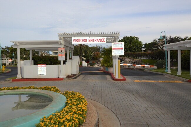 Building Photo - Ewa Beach 2br/2ba Townhome with Garage at The Arbors