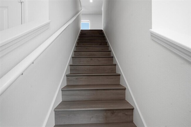 Building Photo - 32745 Pez Landing Ln