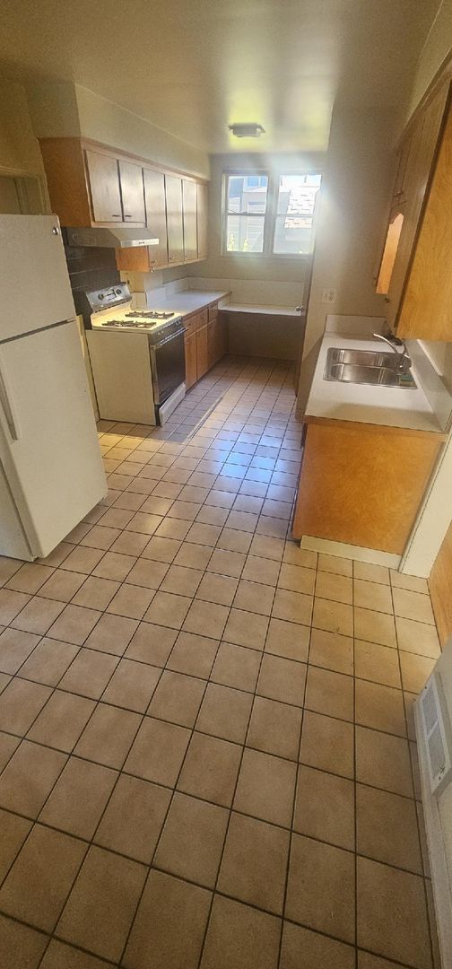 Building Photo - 3 bed/1 bath Plate Park Home