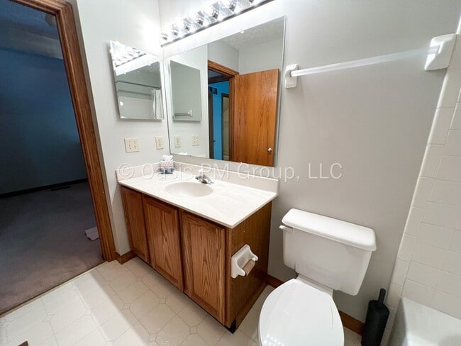 Building Photo - 8575 Kingsley Dr