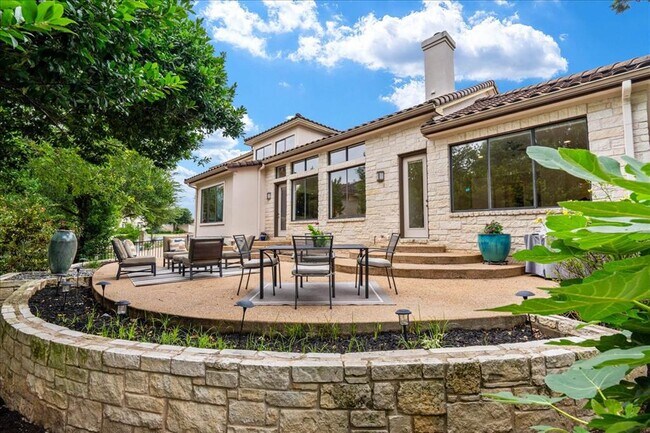 Building Photo - 37 Autumn Oaks Dr