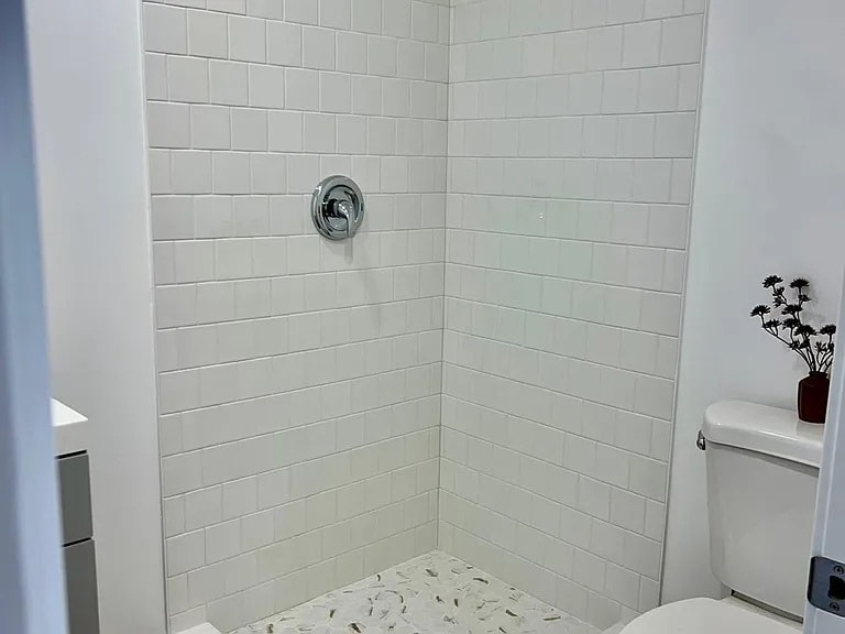 Building Photo - 9429 S 2nd Ave