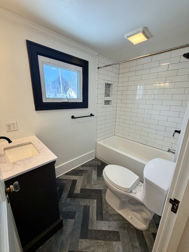 Building Photo - 41 Mildorf St