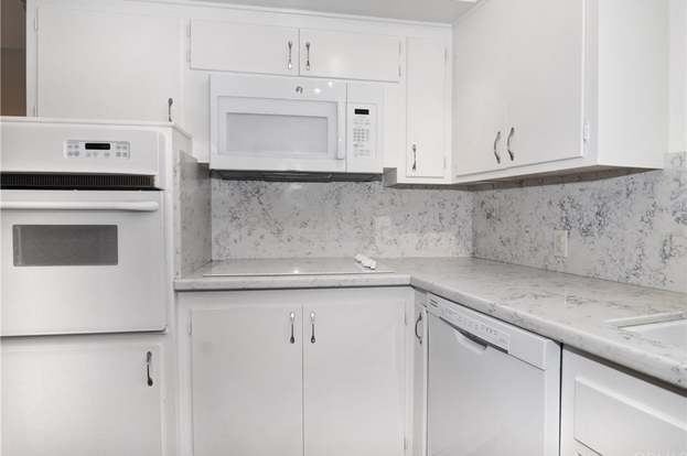 Building Photo - 111 19th St