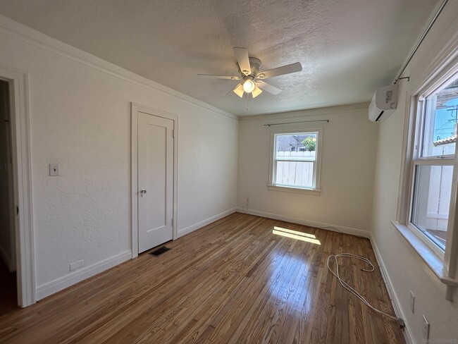 Building Photo - 4734 Biona Dr