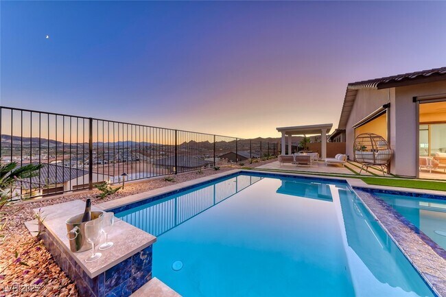 Building Photo - 375 Portus Delphini Ct