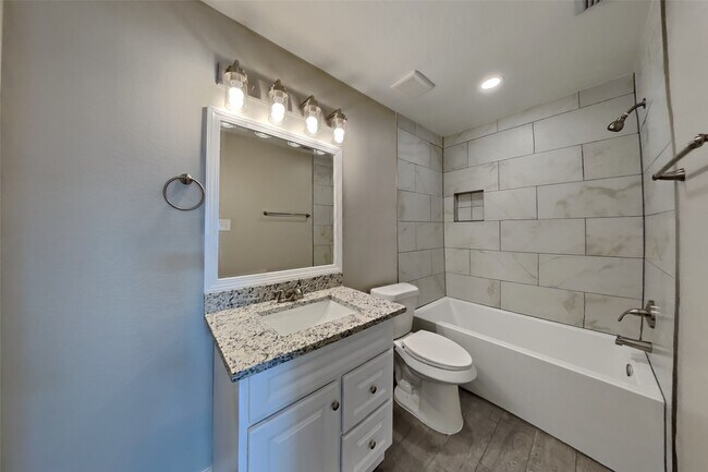 Building Photo - 18918 Cypresswood Forest Ct
