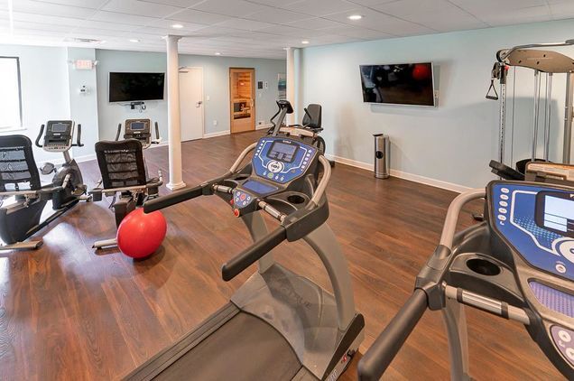 Fitness Center - 652 Olde Towne Ave