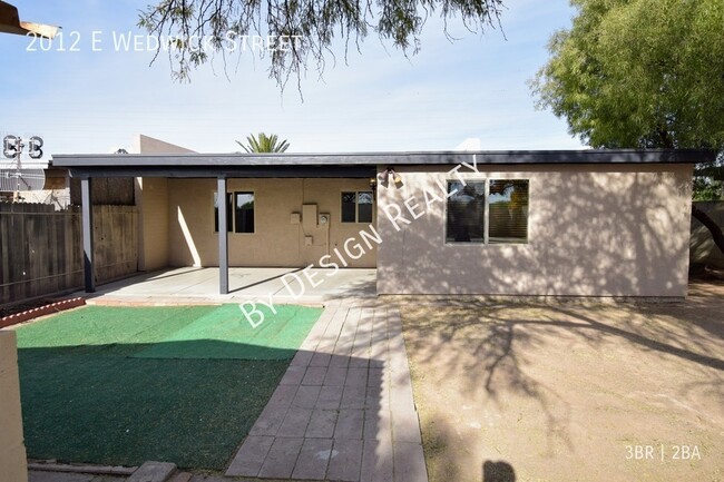 Building Photo - Remodeled Desert Shadows 3 Bed 2 Bath Town...