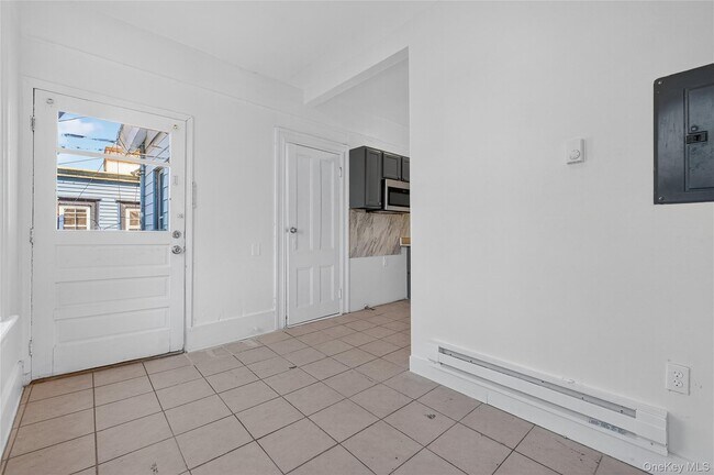 Building Photo - 49 S Hamilton St