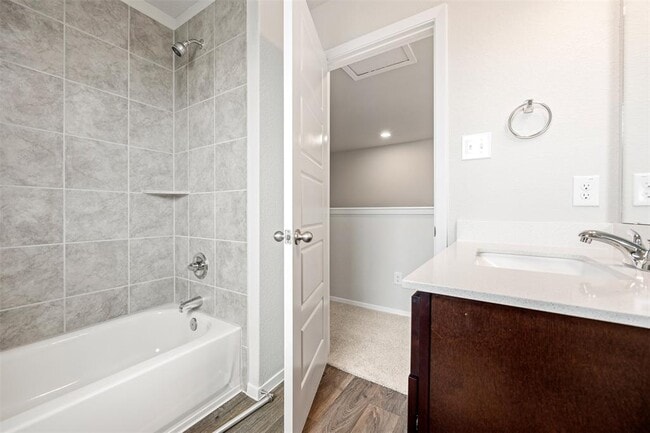 Building Photo - 180 Keltic Dr