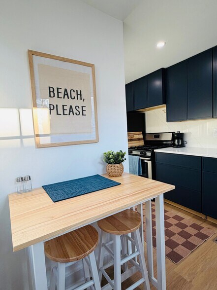 KITCHEN - 600 Brinley Ave