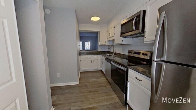 Building Photo - 215 Lafayette Rd