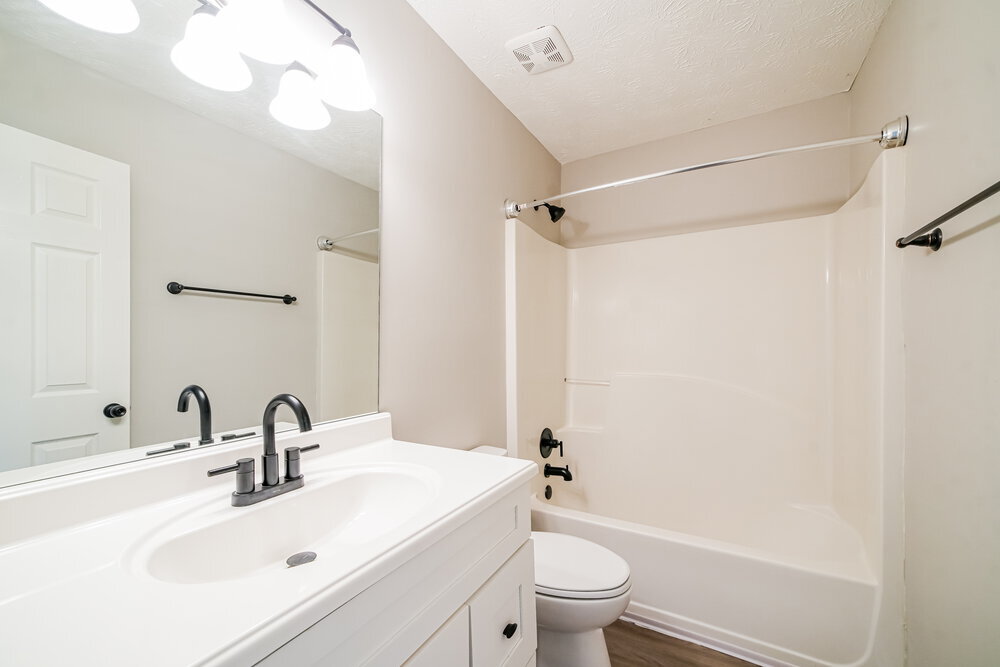 Building Photo - 27 Polo Fields NE