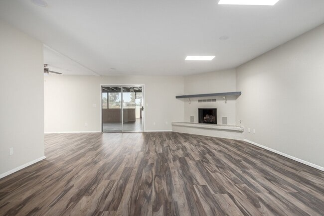 Building Photo - Green Valley- 3 bedroom/ 2 bathroom in 55+...