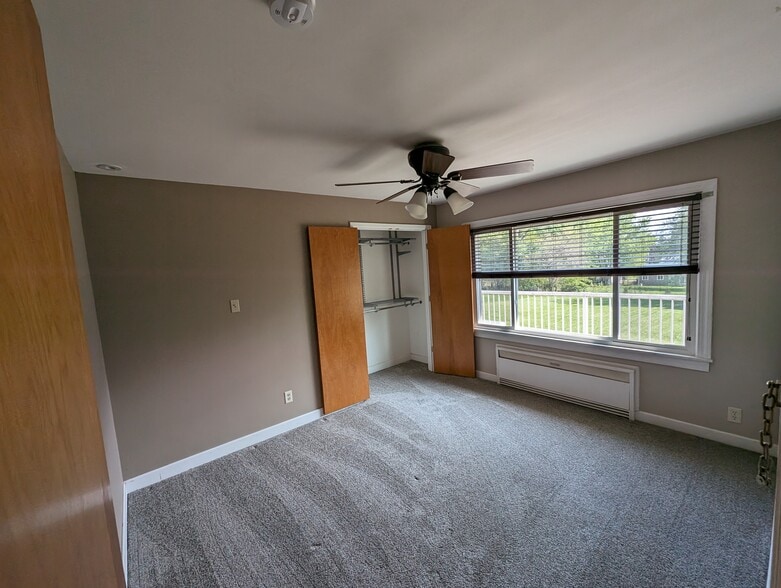 Bed #3 - 205 E Madison St