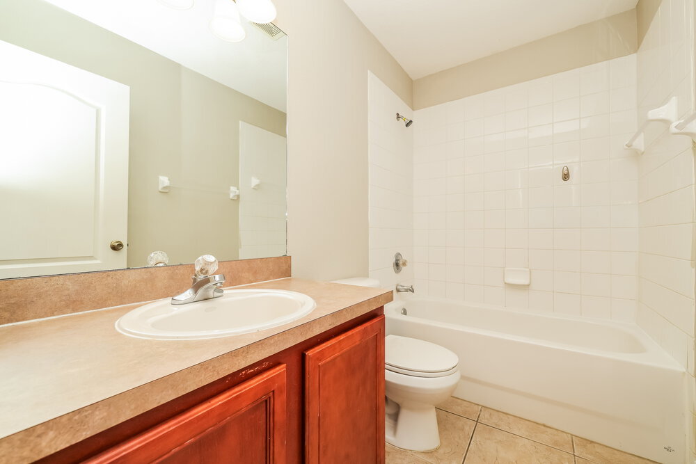 Building Photo - 16217 Bridgewalk Dr