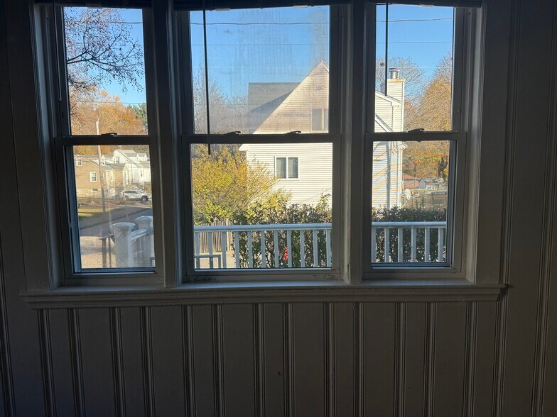 Building Photo - 1 Nelson St