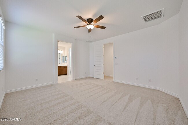 Building Photo - 8747 W Colter St