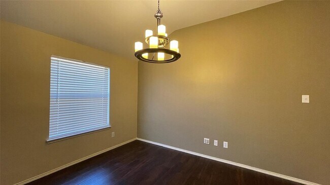 Building Photo - 8131 Tierra Del Sol Rd