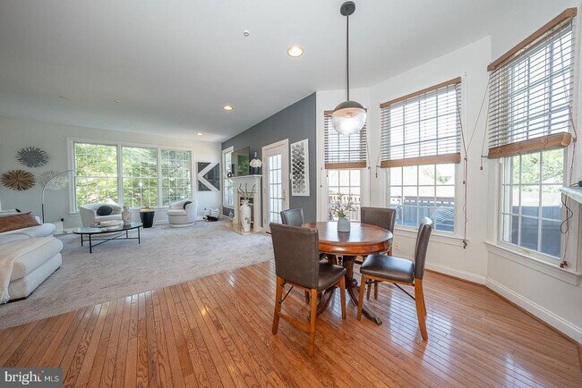 Building Photo - 412 Merion Hill Ln