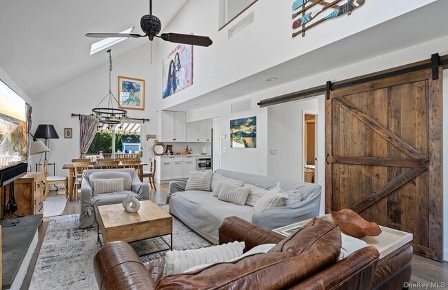 Building Photo - 28 Windermere Dr