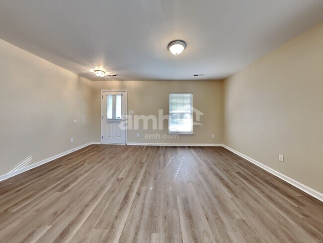 Building Photo - 5034 Ballantine Dr