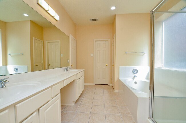 Building Photo - 5439 Santa Chase Ln