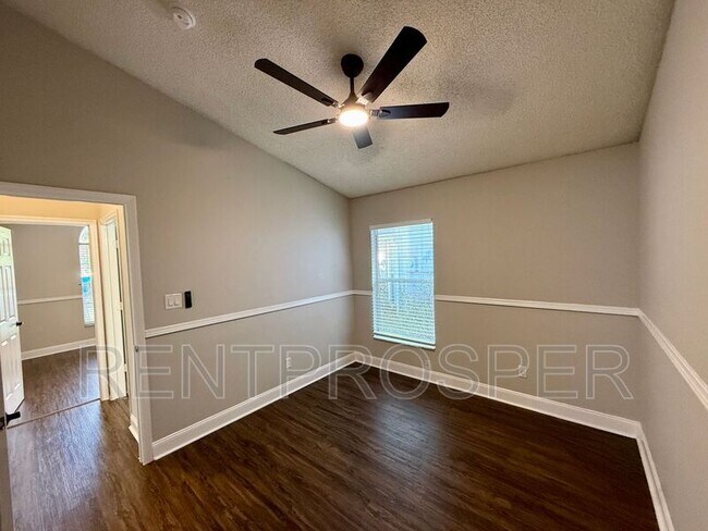 Building Photo - 9503 Rosewalk Ct