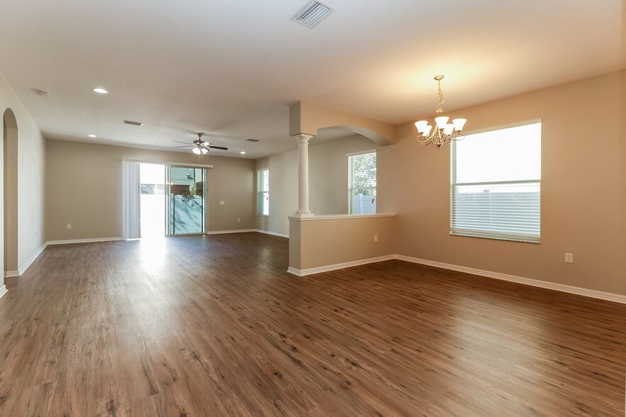 Building Photo - 18447 Red Willow Way
