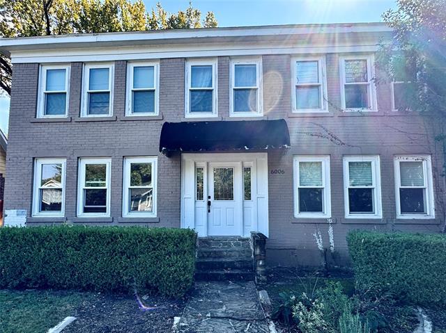 Building Photo - 6006 Worth St