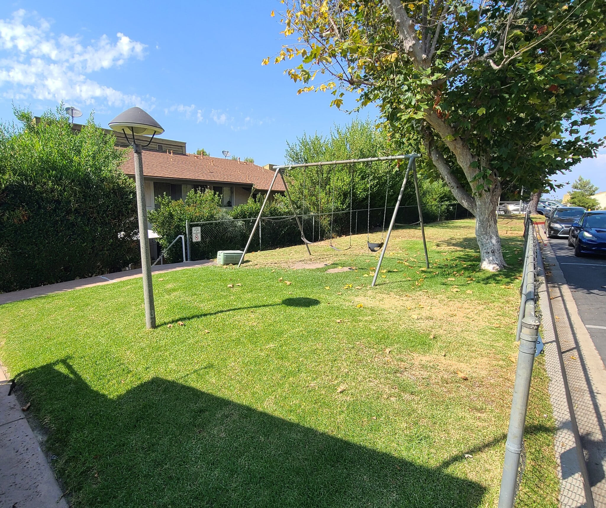 Park in association - 3954 60th St