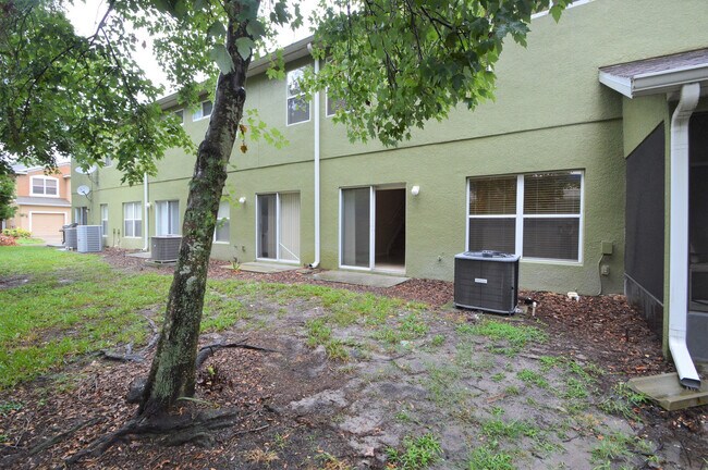 Building Photo - CASSELBERRY: Townhome in Devon Place