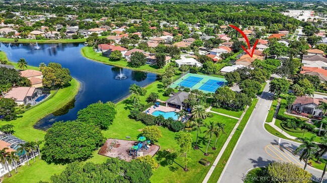 Building Photo - 10031 Lexington Estates Blvd