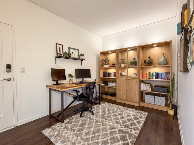 Building Photo - 1975 N Grant St