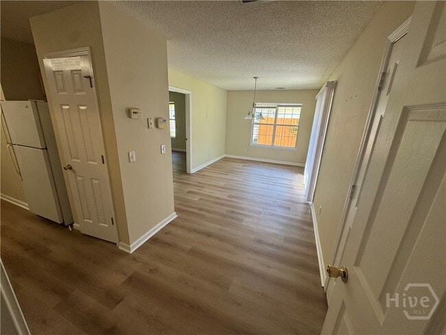 Building Photo - 106 Trellis Way