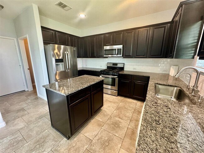 Building Photo - 372 Kingfisher Ln