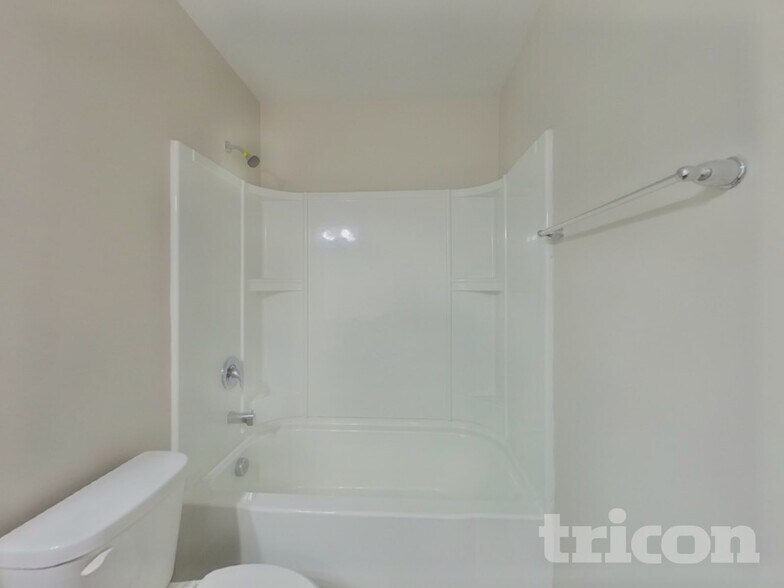 Building Photo - 280 Paulownia Cir