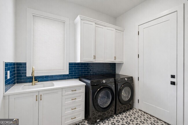 Building Photo - 1150 Blair Ln