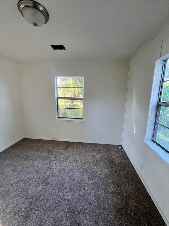 Building Photo - 6606 Anderson St